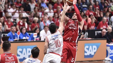 Milano raddoppia: Gentile e Sanders incontenibili