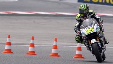 MotoGp, Crutchlow il migliore nei test a Montmelò