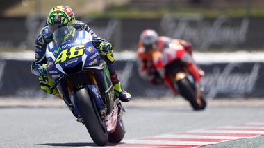 MotoGp Yamaha, Rossi: «Nuovo telaio è ok»