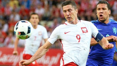 Polonia-Olanda 1-2: bene gli Orange, che non saranno ad Euro 2016