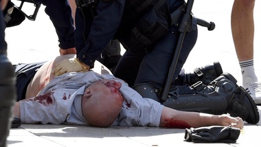 Euro 2016, a Marsiglia nuovi scontri tra hooligan e polizia francese