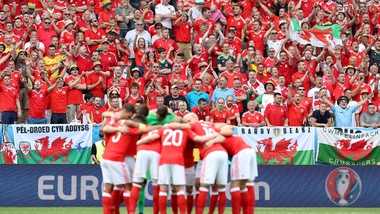 Euro 2016, Galles-Slovacchia 2-1: buona la prima con Bale e Robson Kanu