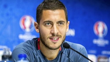 Calciomercato Roma, Hazard chiama Nainggolan al Chelsea