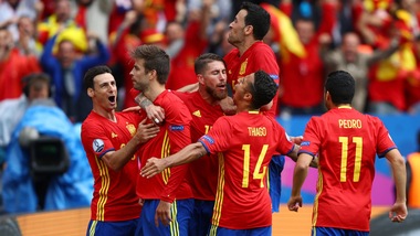Euro 2016, la Spagna passa di misura: Piqué stende la Repubblica Ceca