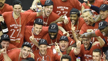 L'EA7 passa al PalaBigi, Milano campione d'Italia