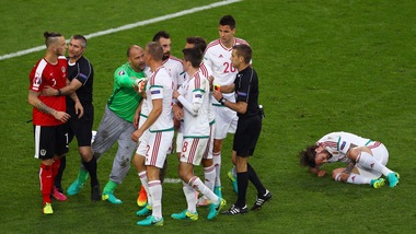 Austria-Ungheria scintille in campo: si sfiora la rissa!