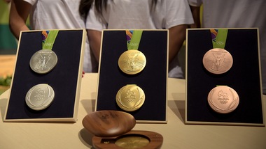 Rio 2016, ecco le medaglie con cui verranno premiati i vincitori!