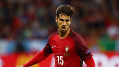 Euro 2016, calciomercato. In Inghilterra: «André Gomes, Valencia rifiuta 40 milioni dal Chelsea»