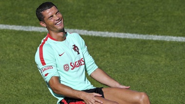 Euro 2016, pari con l'Islanda? Ronaldo se la ride