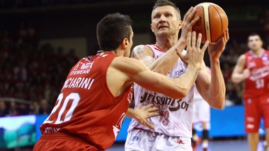 Finale, flop ascolti: 141.000 spettatori per gara6