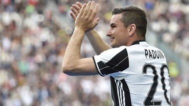 Calciomercato Cagliari, blitz per Padoin. Attesa per Rincon