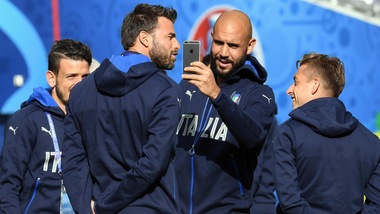 Euro 2016, l'Italia a Tolosa: selfie azzurro per Zaza