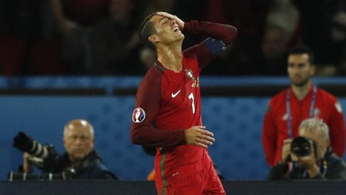 Euro 2016, Portogallo-Austria 0-0: palo di Nani, Ronaldo sbaglia un rigore