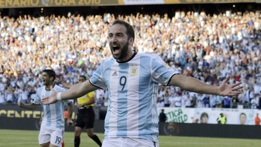 Coppa America, Higuain e Vargas scatenati: Argentina e Cile in semifinale