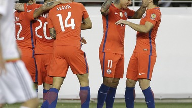 Coppa America, per Vargas un poker da sballo