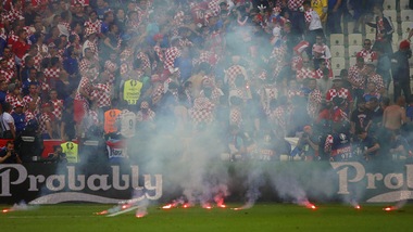 Euro 2016, l'Uefa 'grazia' la Croazia: solo 100mila euro di multa