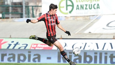 Calciomercato Cesena, a centrocampo arrivano Vitale e Schiavone