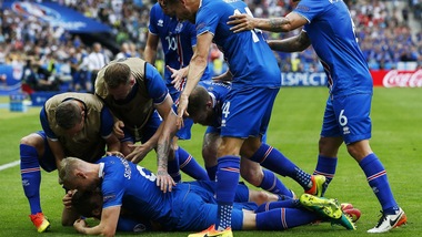 Euro 2016, Islanda-Austria 2-1: storico risultato, agli ottavi contro l'Inghilterra