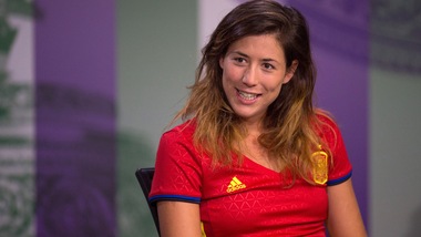 Muguruza tifa Spagna da Wimbledon, in tv con la maglia della nazionale