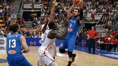 Italia, primo ko, e si ferma Belinelli