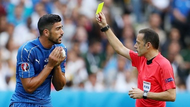 Euro 2016: a casa Çakir, l'arbitro di Italia-Spagna