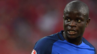 «Real, Zidane vuole Kanté a Madrid. Pronti 25 mln»