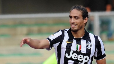 Calciomercato, ufficiale: Caceres lascia la Juventus