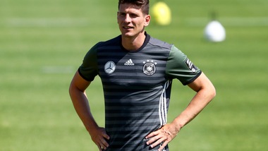 Serie A Fiorentina, anche Rossi e Gomez convocati per il ritiro