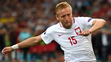 Calciomercato, il Monaco ufficializza Glik: «Forza Torino sempre»