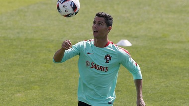 Euro 2016, Ronaldo vuole vincere: ecco come si prepara alla Francia