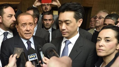 Mr Bee ci prova: «Berlusconi, con me resti tu alla guida»