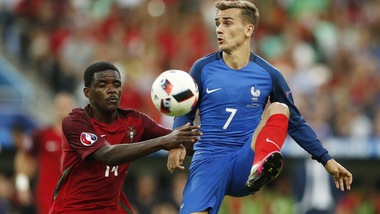 Calciomercato: «Sarà una sfida a tre per William Carvalho»