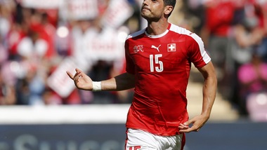 Calciomercato Bologna, Dzemaili sempre più lontano