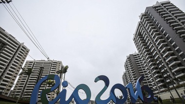 Olimpiadi, caos al villaggio: apre ma non è pronto