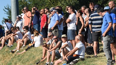 Bologna, a Casteldebole è febbre rossoblù