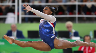 Simone Biles emoziona Rio 2016: ecco la nuova stella della ginnastica