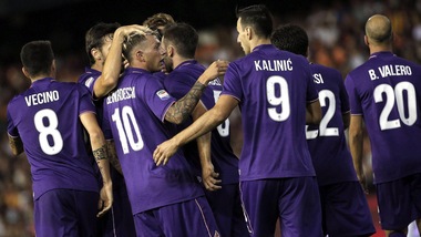 Serie A Fiorentina ko col Valencia, Borja Valero esce in barella