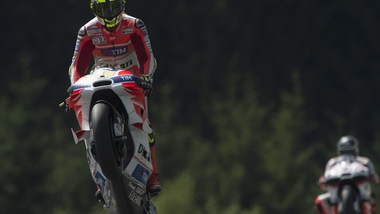 MotoGp Austria, Warm up: ancora Iannone, Rossi quinto