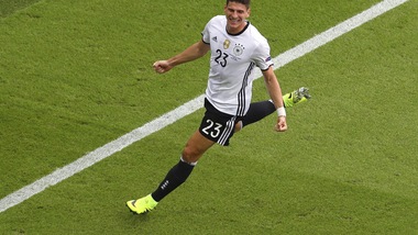 Calciomercato Fiorentina, Gomez al Wolfsburg: «Sono felice»