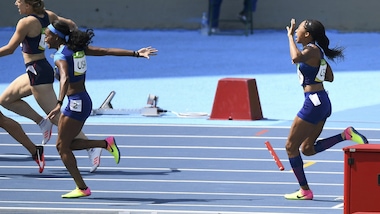 Rio, staffetta Usa: donne corrono sole e vanno in finale