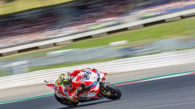 MotoGp Brno: Iannone avanti nelle prime libere, Rossi 2°
