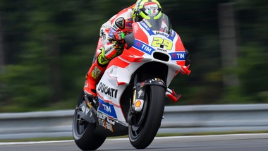 MotoGp Silverstone, Iannone: «Abbiamo buone possibilità»