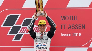 Moto2, ufficiale: Bagnaia con il team Sky