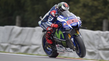 MotoGp Brno: Lorenzo leader in terze libere, Rossi 5°