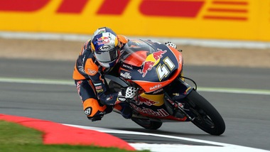 Moto3 Silverstone: Binder vince davanti a Bagnaia