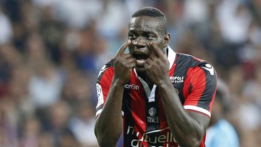 Ligue 1, Balotelli esordio show: doppietta al Marsiglia. Guarda i gol