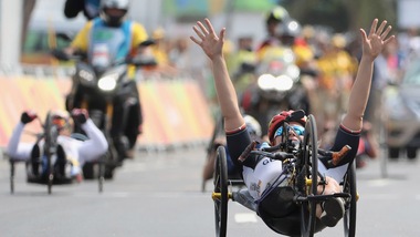 Paralimpiadi: Cecchetto oro nella Road race H2