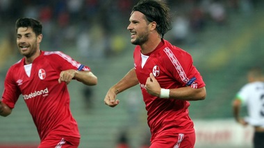 Serie B Bari-Cesena 2-1: doppietta di Maniero