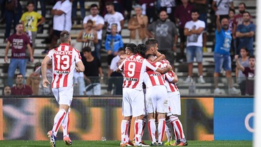 Serie B Salernitana-Vicenza 2-3. Carpi-Frosinone 0-0