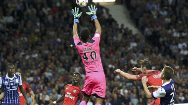 Calciomercato: «Il Tolosa vuole blindare il giovanissimo Lafont»